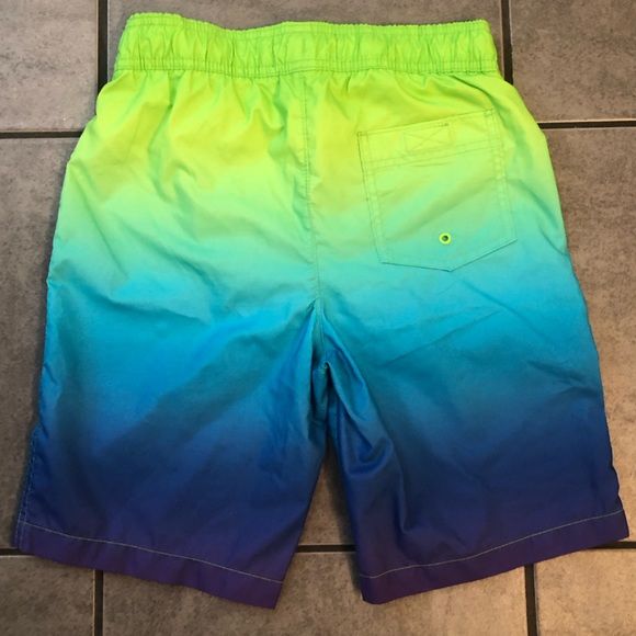 Abercrombie boys Swim - Picture 6 of 6